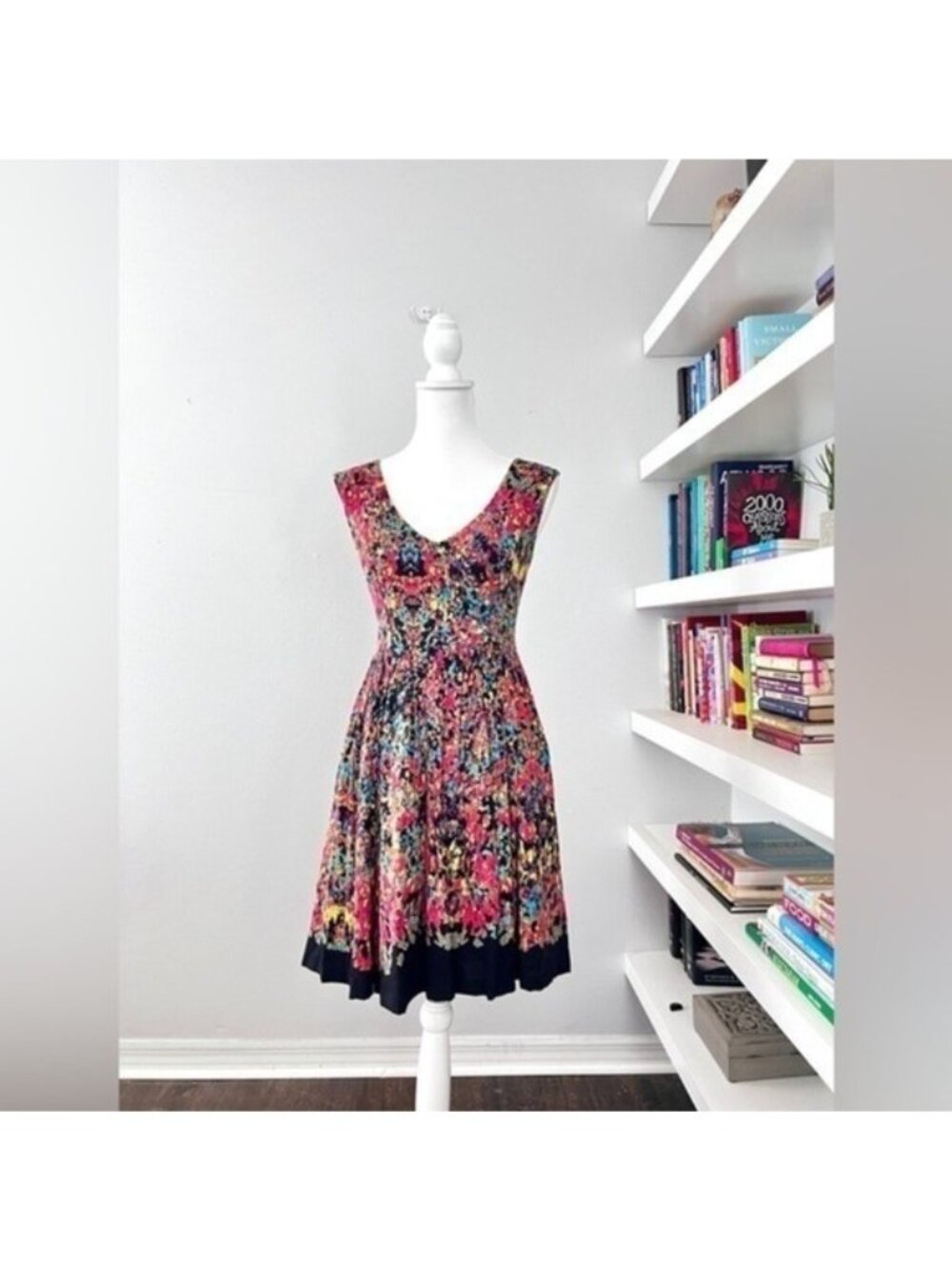 Plenty by Tracy Reese Anthropologie Multicolored v neck sleeveless dress size 2